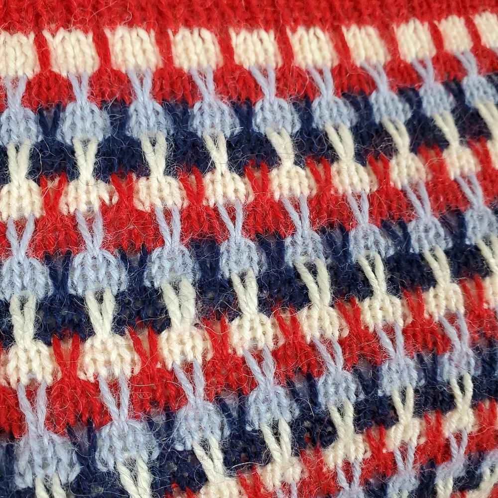 Vintage 40s reproduction sweater, small - Picture 3 of 4